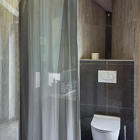 Appartement Front In With House Sea View *